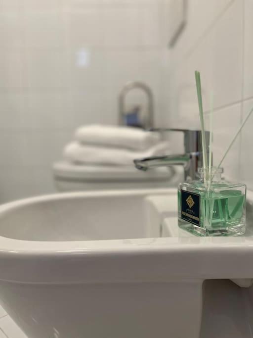 2-Bedroom Flat In The Heart Of Bergamo City Centre Экстерьер фото